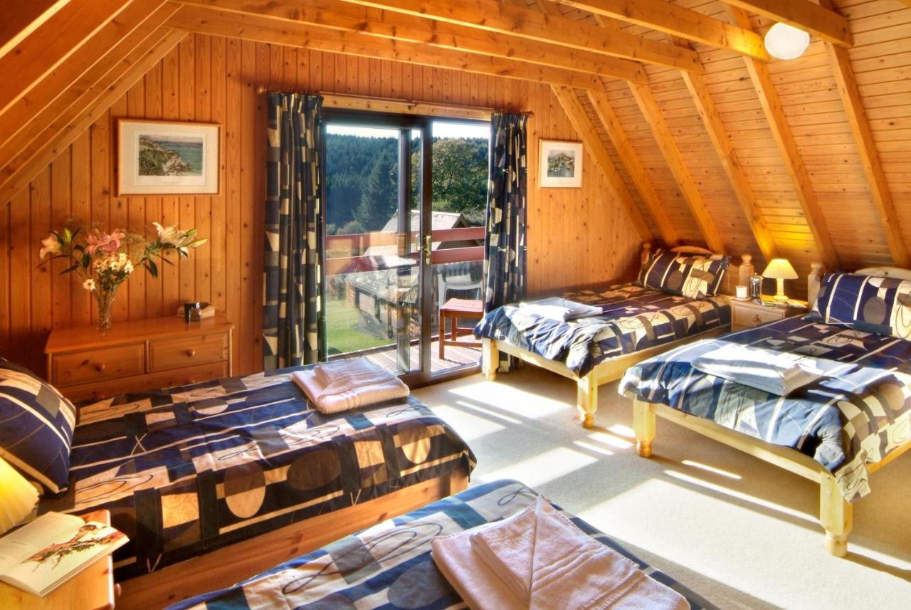 Chalet Thistle At Sandyhills Bay *